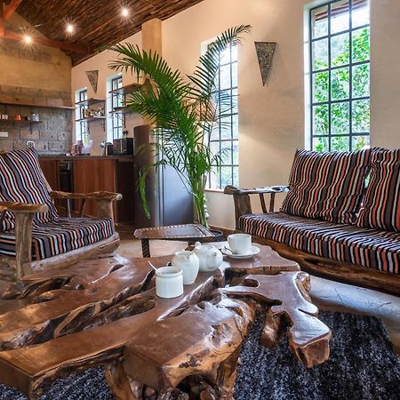 شقة The Jungle Oasis With Heated Pool نيروبي المظهر الخارجي الصورة