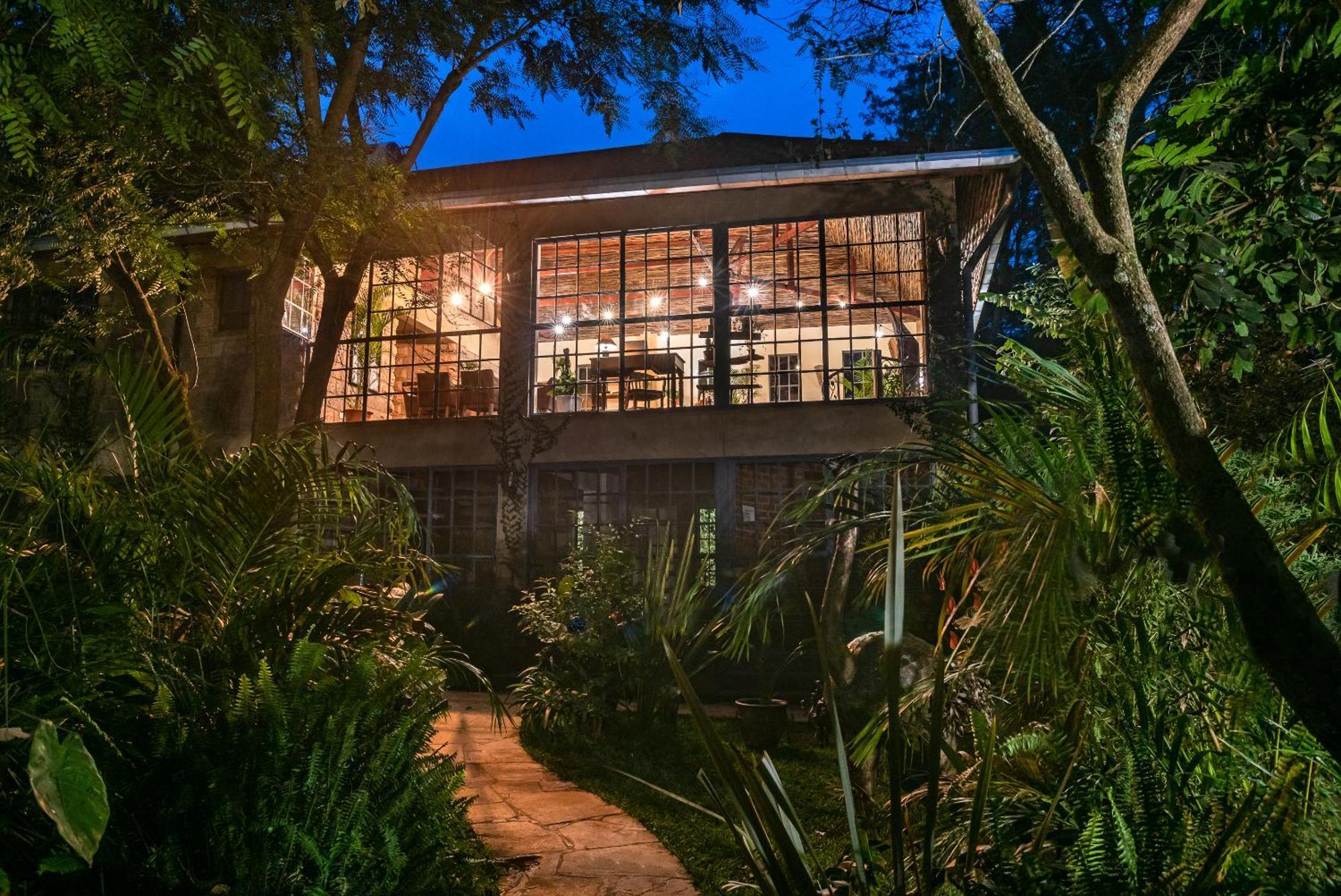 شقة The Jungle Oasis With Heated Pool نيروبي المظهر الخارجي الصورة