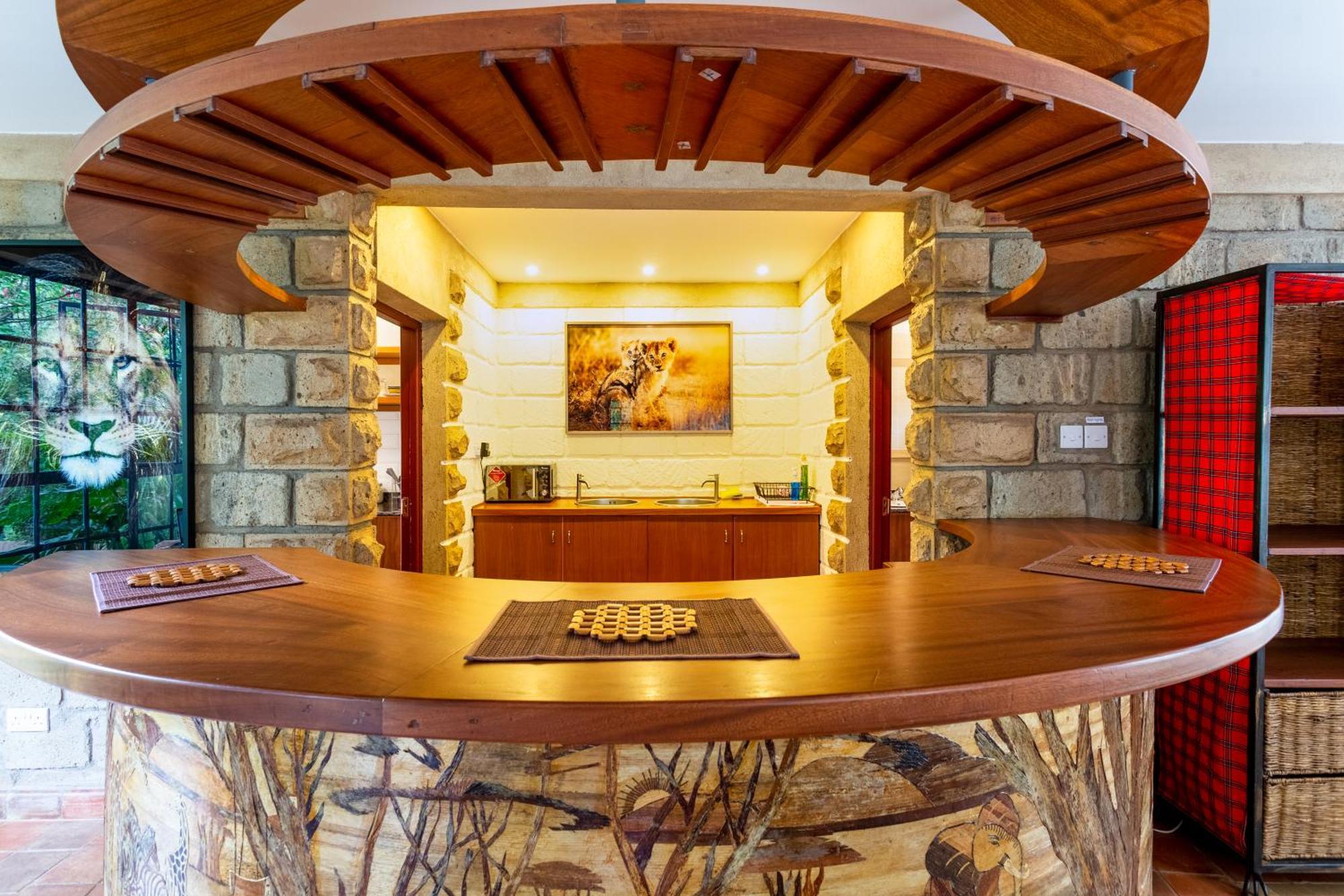شقة The Jungle Oasis With Heated Pool نيروبي المظهر الخارجي الصورة